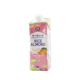 Front view of product: Isola Bio Rice and Almond Milk